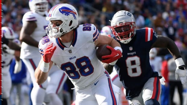 Buffalo Bills tight end Dawson Knox